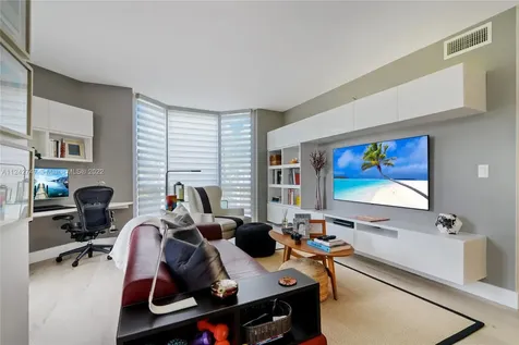 3600 Yacht Club Drive Aventura FL 33180