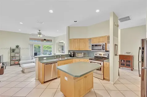 3711 Falcon Ridge Circle Weston FL 33331