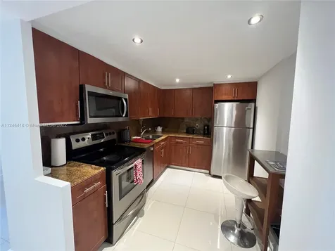 5161 Collins Avenue Miami Beach FL 33140