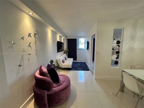 5161 Collins Avenue Miami Beach FL 33140