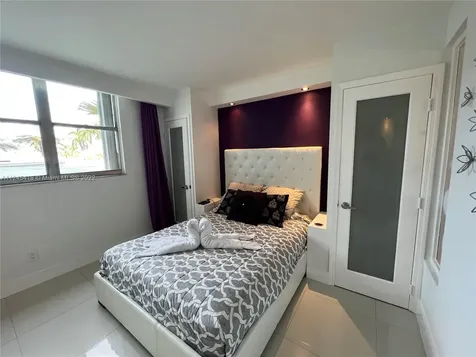 5161 Collins Avenue Miami Beach FL 33140
