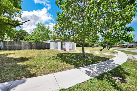 55 NW 120th Street North Miami FL 33168