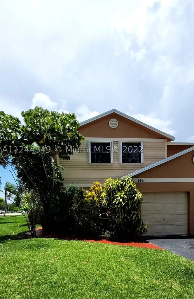 164 NW 106th Terrace Pembroke Pines FL 33026