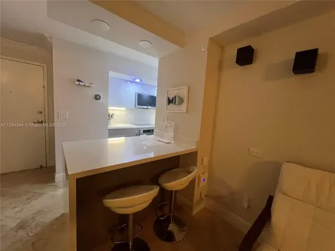 6917 Collins Avenue Miami Beach FL 33141