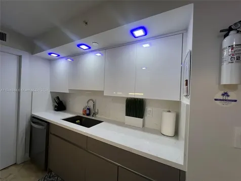6917 Collins Avenue Miami Beach FL 33141
