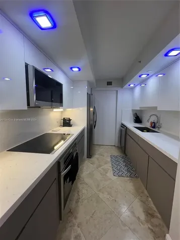 6917 Collins Avenue Miami Beach FL 33141