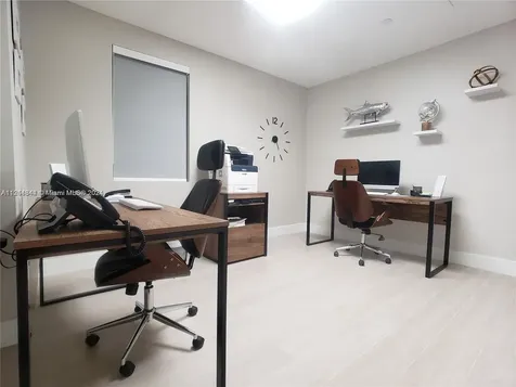 6917 Collins Avenue Miami Beach FL 33141