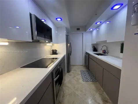 6917 Collins Avenue Miami Beach FL 33141