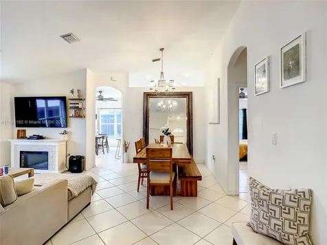 1531 SE 20th Place Homestead FL 33035
