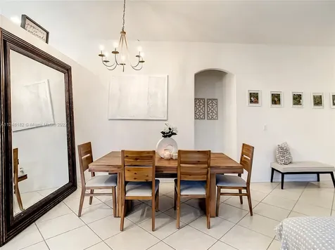 1531 SE 20th Place Homestead FL 33035