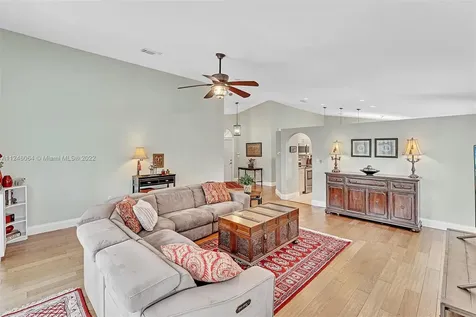 1212 NW 192nd Avenue Pembroke Pines FL 33029