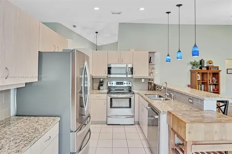 1212 NW 192nd Avenue Pembroke Pines FL 33029