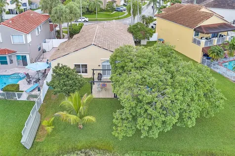 1212 NW 192nd Avenue Pembroke Pines FL 33029