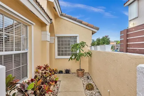 1212 NW 192nd Avenue Pembroke Pines FL 33029