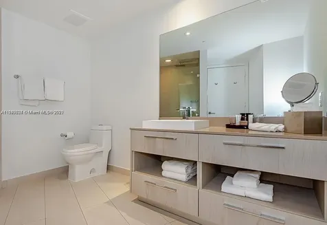 4111 S Ocean Drive Hollywood FL 33019