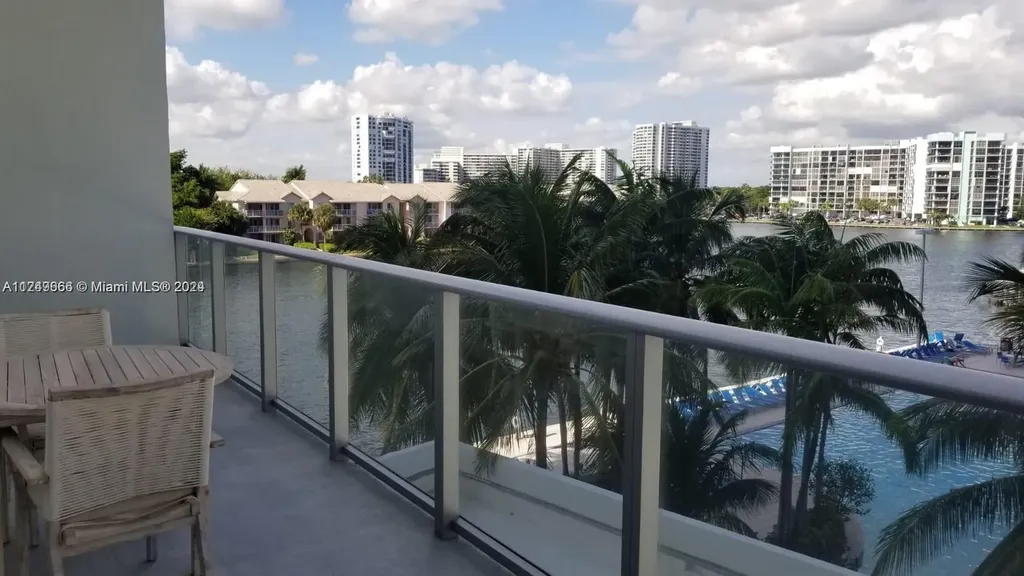 4010 S Ocean Drive Hollywood FL 33019