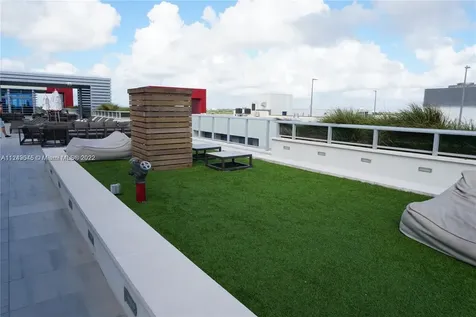 777 N Ocean Drive Hollywood FL 33019