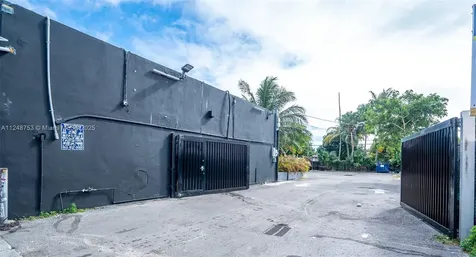 1750 NW 7th Street Miami FL 33125
