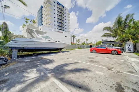 1750 NW 7th Street Miami FL 33125
