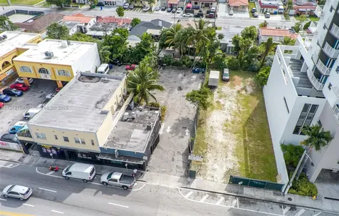 1750 NW 7th Street Miami FL 33125