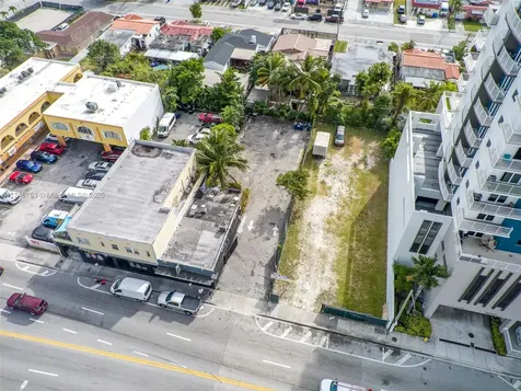 1750 NW 7th Street Miami FL 33125