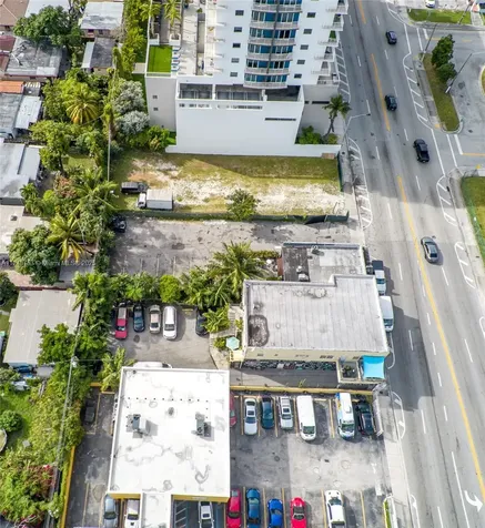 1750 NW 7th Street Miami FL 33125