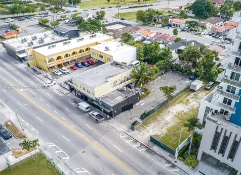 1750 NW 7th Street Miami FL 33125