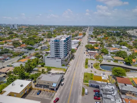 1750 NW 7th Street Miami FL 33125