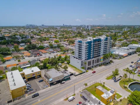 1750 NW 7th Street Miami FL 33125