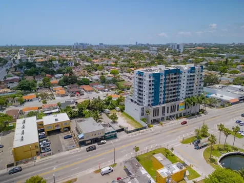 1750 NW 7th Street Miami FL 33125