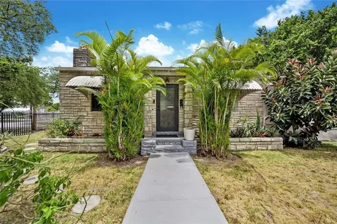 295 NW 42nd Street Miami FL 33127