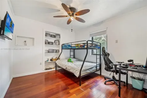 295 NW 42nd Street Miami FL 33127
