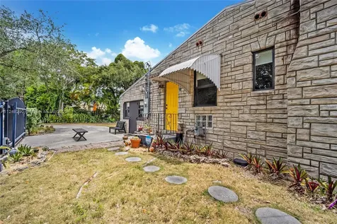 295 NW 42nd Street Miami FL 33127