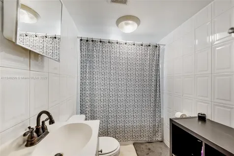 295 NW 42nd Street Miami FL 33127