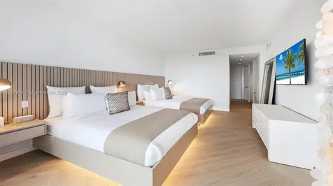 2201 Collins Avenue Miami Beach FL 33139