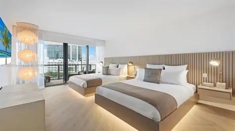 2201 Collins Avenue Miami Beach FL 33139