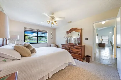 1061 Seabrook Avenue Davie FL 33325