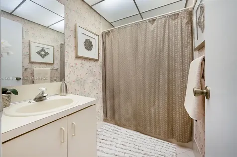 1061 Seabrook Avenue Davie FL 33325