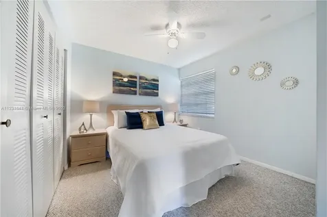1061 Seabrook Avenue Davie FL 33325