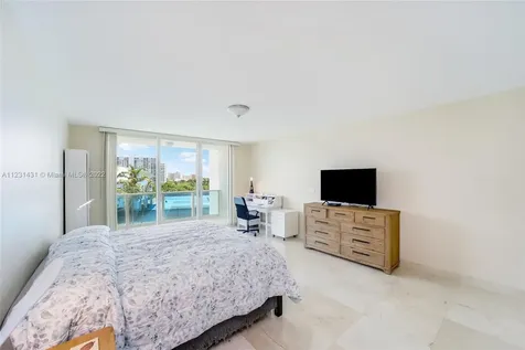 3301 NE 183rd Street Aventura FL 33160