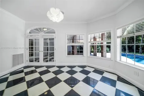 624 Curtiswood Drive Key Biscayne FL 33149