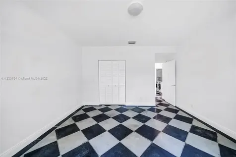 624 Curtiswood Drive Key Biscayne FL 33149