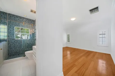 624 Curtiswood Drive Key Biscayne FL 33149