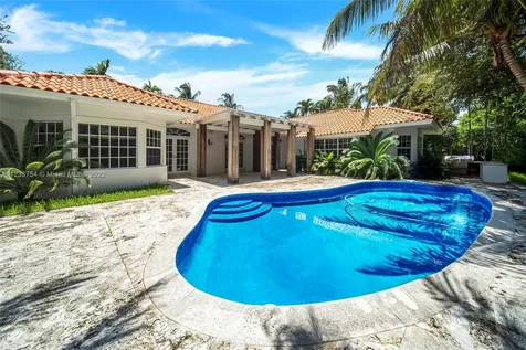 624 Curtiswood Drive Key Biscayne FL 33149