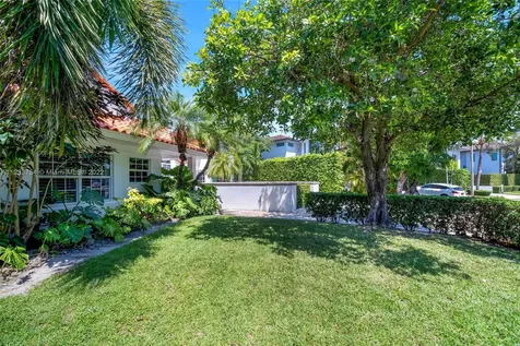 624 Curtiswood Drive Key Biscayne FL 33149