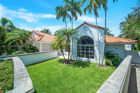 624 Curtiswood Drive Key Biscayne FL 33149