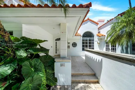 624 Curtiswood Drive Key Biscayne FL 33149