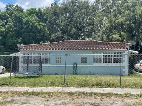 2330 NW 99th Terrace Miami FL 33147