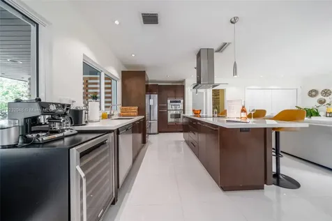 7544 SW 78th Terrace Miami FL 33143