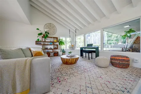 7544 SW 78th Terrace Miami FL 33143